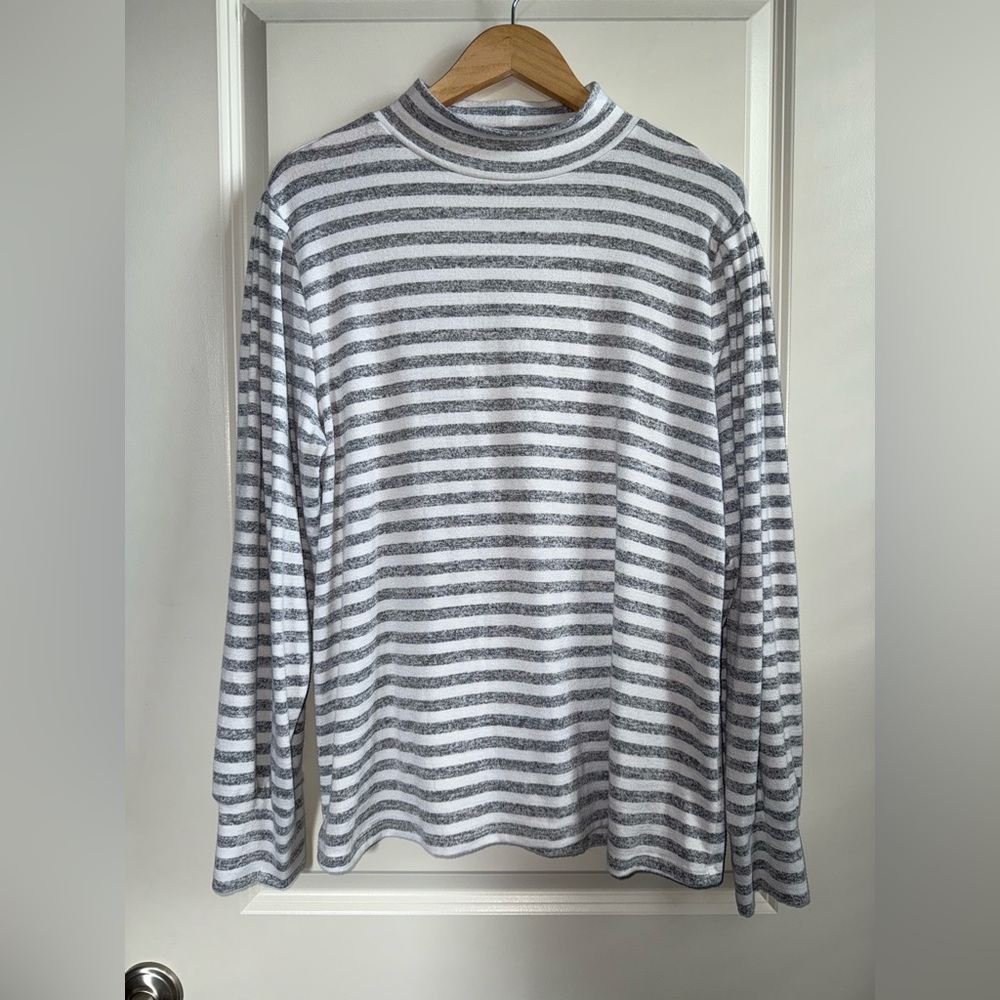 LOFT Gray and White Striped Mock Neck Top Women’s XL EUC